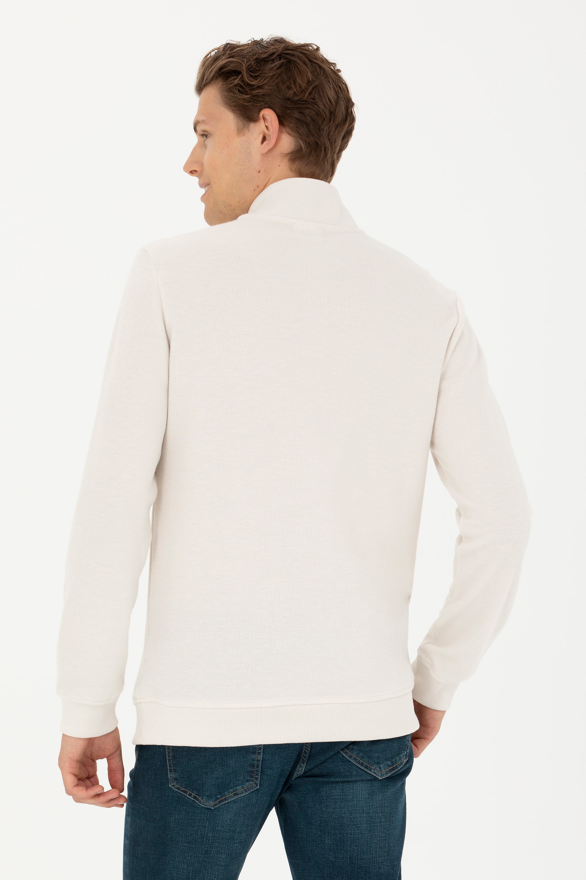 слонова-кост-суитчър-8-1668573-1