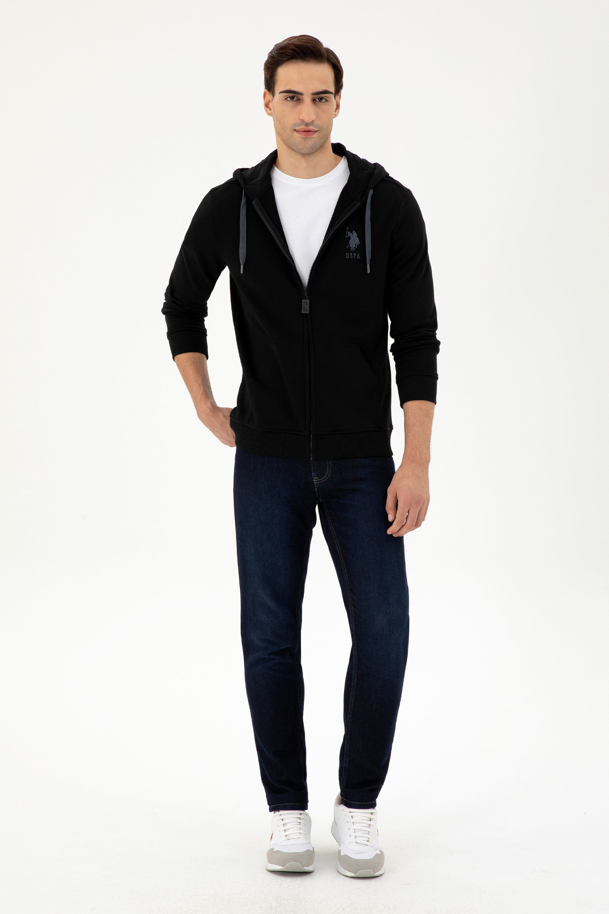 черен-суитчър-8-1926835-1