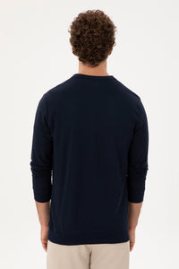 тъмно-син-суитчър-8-1945650-1