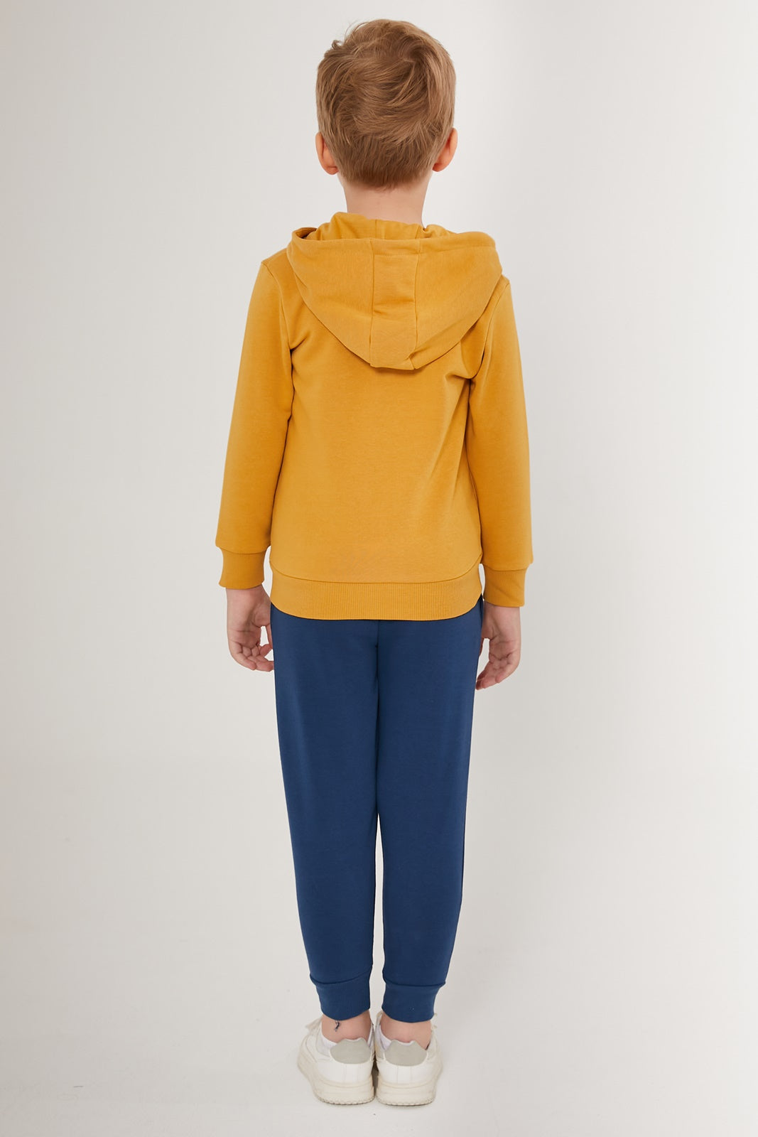 горчица-спортен-екип-8-us1531-3