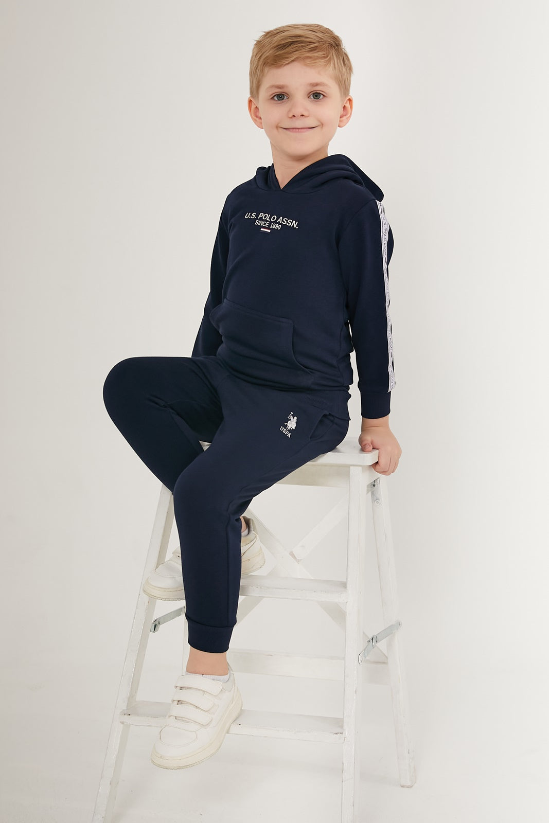 тъмносин-спортен-екип-8-us1562-3