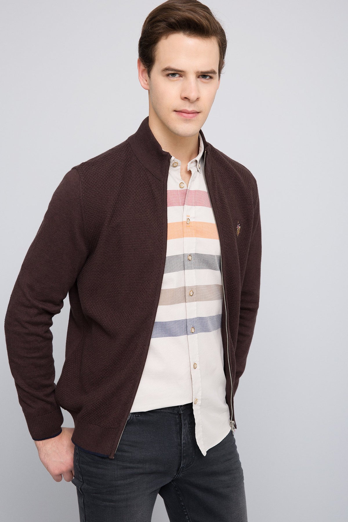 кафяв-жилетка-бейсик-8-496519-1