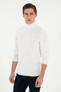 бял-пуловер-бейсик-8-1920888-1